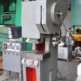 Eccentric press PMS 16 C-P