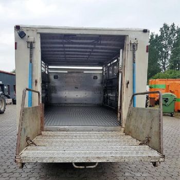 N / A MAN LIFT TRUCK 8.163