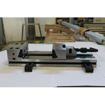 CODE. 1097 Precision vice in steel Mod.M011 / 150/300
