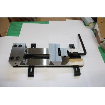 CODE. 1097 Precision vice in steel Mod.M011 / 150/300