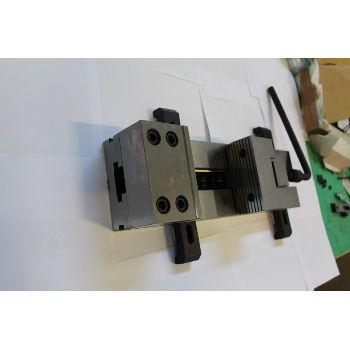 CODE. 1097 Precision vice in steel Mod.M011 / 150/300