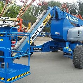 2011 Genie Z-135/70