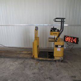 1998 CATERPILLAR NO 2000 M