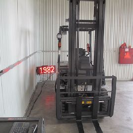 2010 NISSAN P1F2A25J