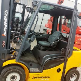 2015 Jungheinrich DFG 425