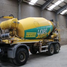 2002 LIEBHERR HTM1004ZA