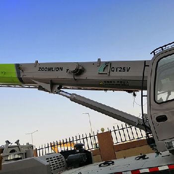 2017 Zoomlion QY25V531.5