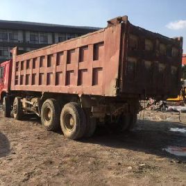 2017 HOWO ZZ3315N286WE1