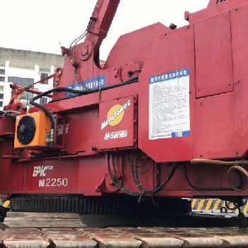 2010 MANITOWOC M2250