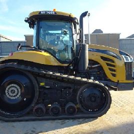 2015 CHALLENGER MT765E