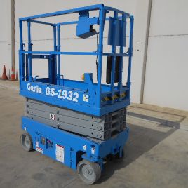 2014 GENIE GS1932