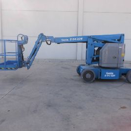 2013 GENIE Z34 / 22N