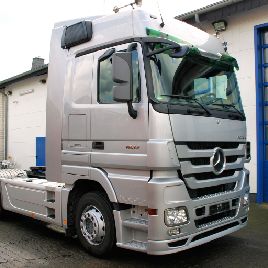 2009 Mercedes-Benz ACTROS 1832
