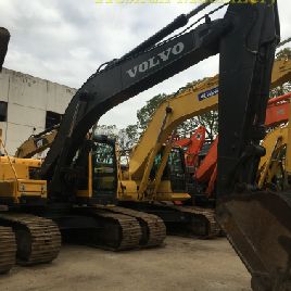 Volvo EC240BLC 2011