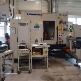 LIEBHERR LCS 282