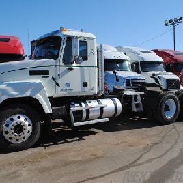 2015 MACK PINNACLE CHU613