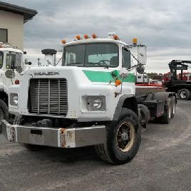 2000 MACK RB688S