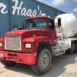 2001 MACK RD600