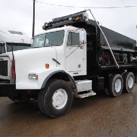 2004 FREIGHTLINER FLD112