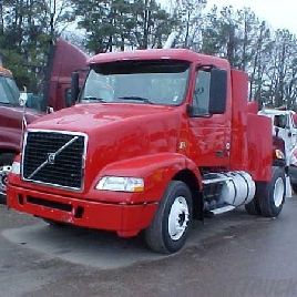 2010 VOLVO VNM42T-200