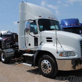 2009 MACK PINNACLE CXU613
