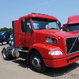 2012 VOLVO VNM42T-200