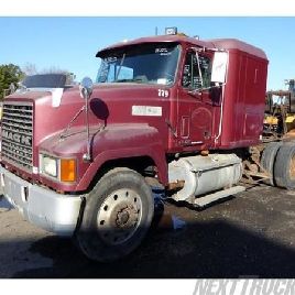 1997 MACK CH613