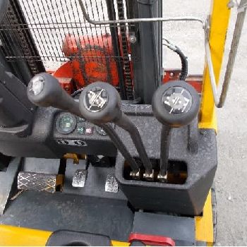 Sale Used Electric Forklift Robustus-Nuova Detas SE420AC Matr.48160