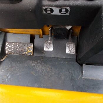 Sale Used Electric Forklift Robustus-Nuova Detas SE420AC Matr.48160