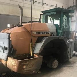 LIEBHERR L544 (FOR PARTS)