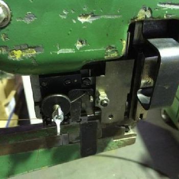 Brehmer / Polygraph 781 long arm wire stitching machine