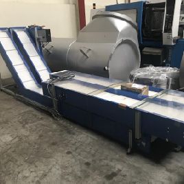 Double angle conveyor belt