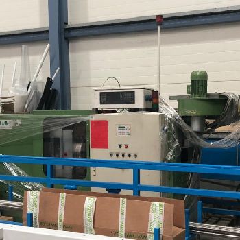 Pipe-cutting machine