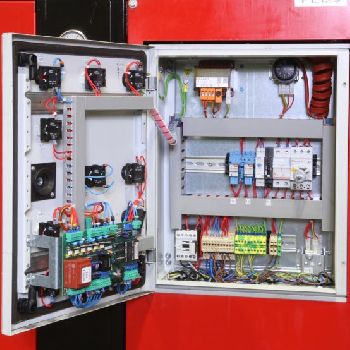 Formeco SM 25 Automatic Azeotropic Vacuum Distillation Solvent Recovery unit,