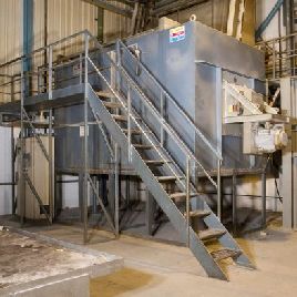 JLS (Redditch) Ltd Tratamientos de precipitación / enfriamiento de carga superior Horno