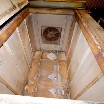 JLS (Redditch) Ltd Top Loading Precipitation / Quench Treatments Oven