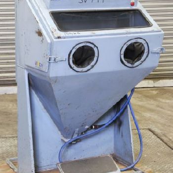 Vixen Surface Treatments VM30 Jetair Comfort Suction Venturi blast cabinet