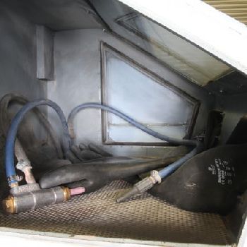 Vixen Surface Treatments VM30 Jetair Comfort Suction Venturi blast cabinet