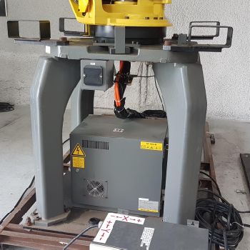 FANUC M410Ib/160 PALETTIZING 4 AXES, RJ3iB Cabinet, few hours