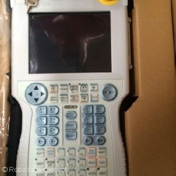 YASKAWA EA1900N + FRONIUS Transpulsynergic 3200 &amp; welding equipement