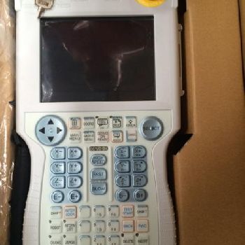 YASKAWA EA1900N + FRONIUS Transpulsynergic 3200 &amp; welding equipement