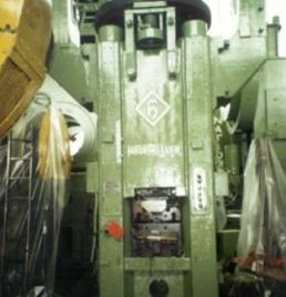 screw press HASENCLEVER FPRN 224/500/335/895, 500 t