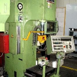 Hydraulisch C-frame (tekening) Druk op NEFF S 6,3 (UVV)