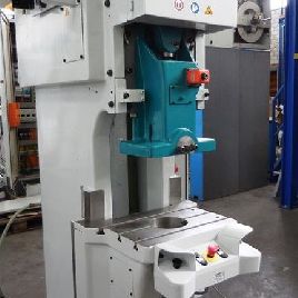 Excentrieke pers - enkele kolom WEINGARTEN AVP 25 (UVV)