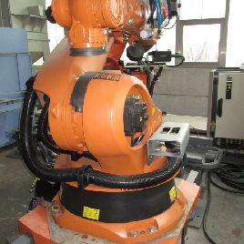 Robot KUKA KR210, KRC2, met lineaire as 8,5 m gebouwd in 2005