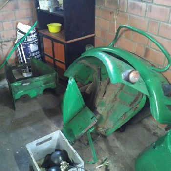 Deutz D4005 tractor tractor part dispenser disassembly vintage cars