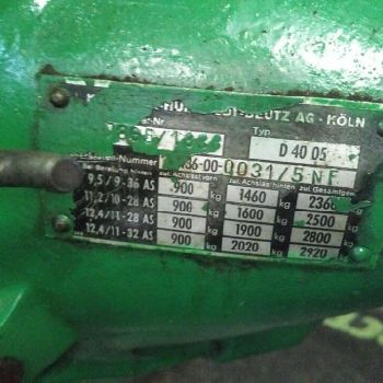 Deutz D4005 tractor tractor part dispenser disassembly vintage cars