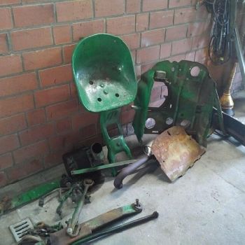 Deutz D4005 tractor tractor part dispenser disassembly vintage cars