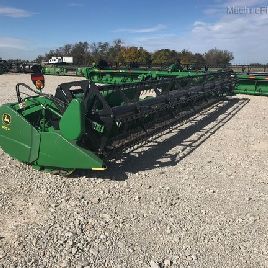 John Deere 635F