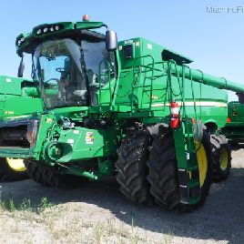 John Deere S780
